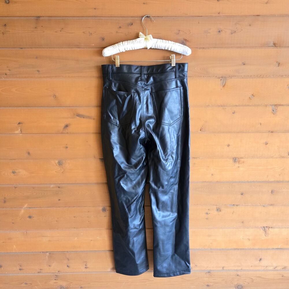 Abercrombie & Fitch 90's Straight Ultra High Rise Vegan Leather Pant 30 Black 10 - Picture 4 of 5